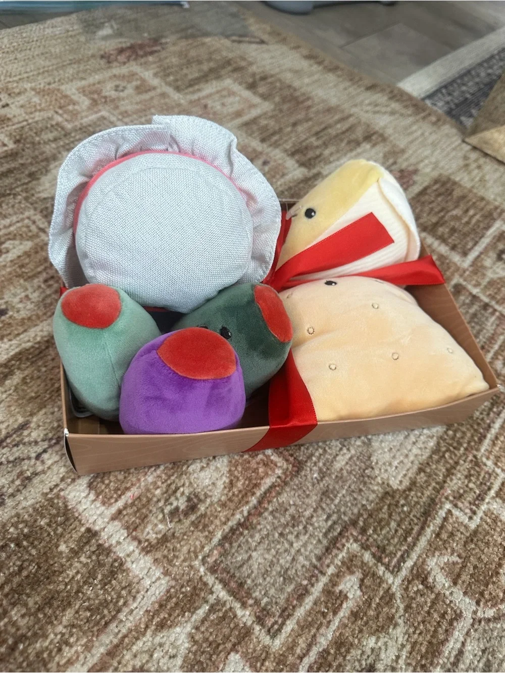New GiggleScape Children’s Charcuterie Box 4 Plush Cheese, Olives, Jam, Crackers